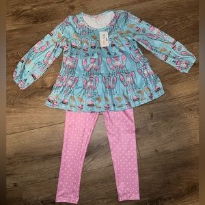 Pete + Lucy two piece pant set brand new with tags